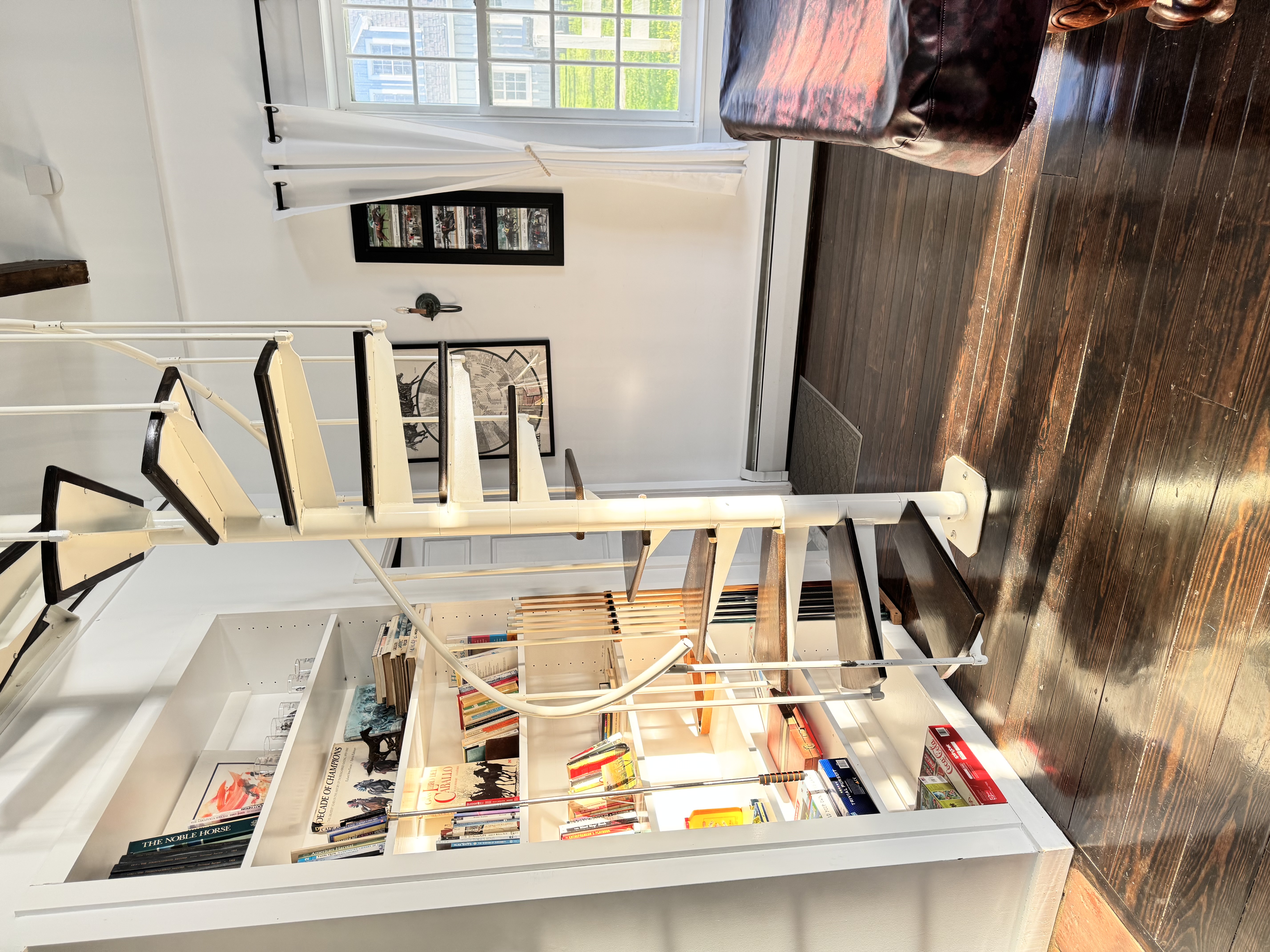 Fully equipped chef's kitchen with breakfast bar